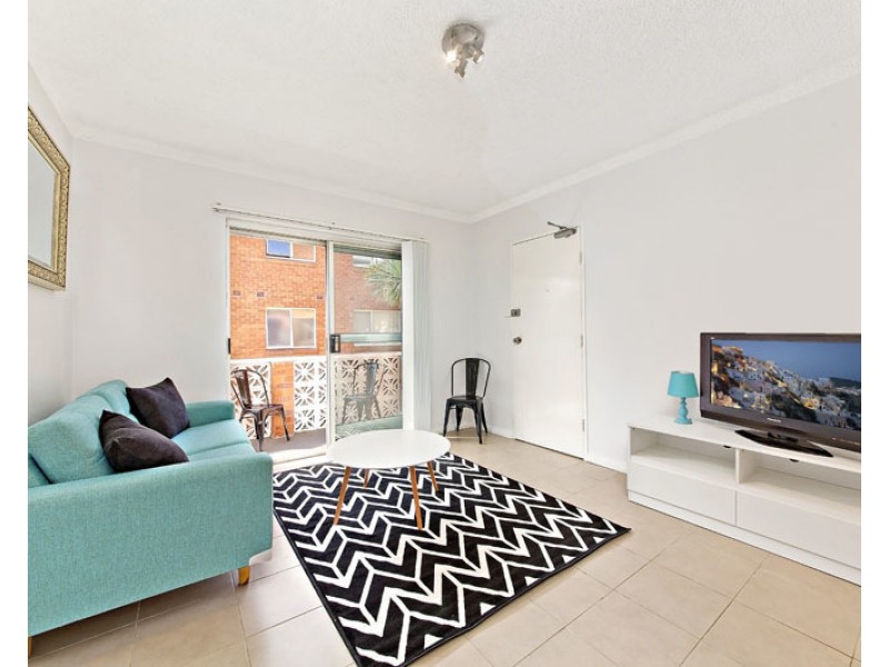 4/18-19 Bank Street, Meadowbank NSW 2114