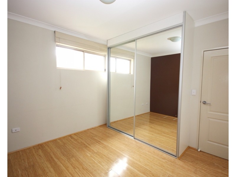 11-19 Mandemar Avenue, Homebush West NSW 2140