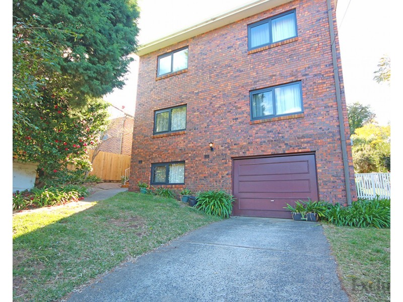 26 Sluman Street, Denistone West NSW 2114