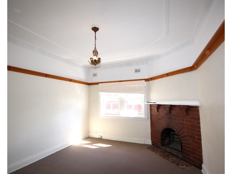 19 Grosvenor Crescent, Summer Hill NSW 2130