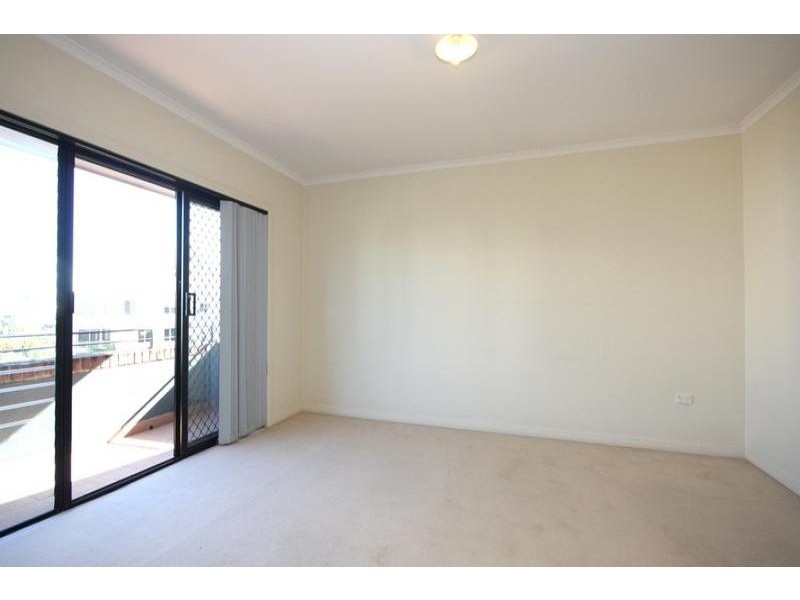 11 Kendall Inlet, Cabarita NSW 2137