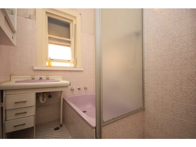 27 Kent Street, Regents Park NSW 2143