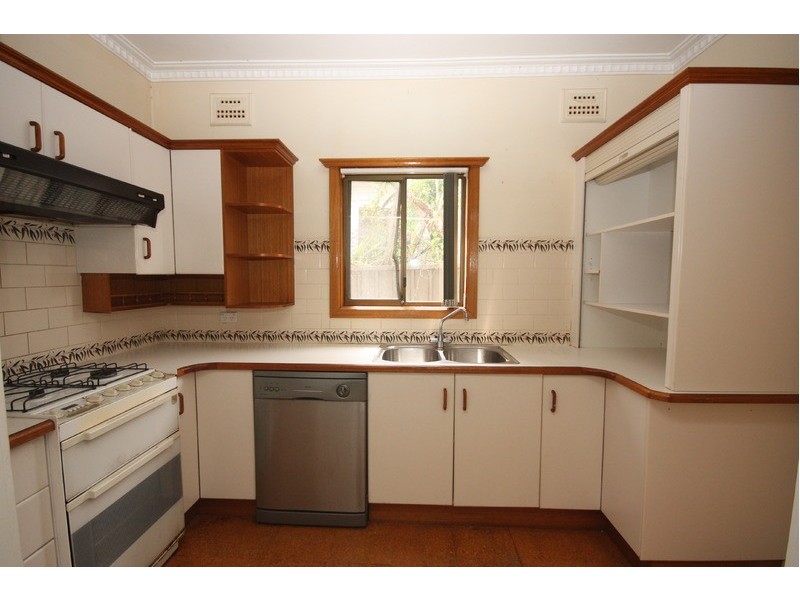 9 Drew Street, Westmead NSW 2145