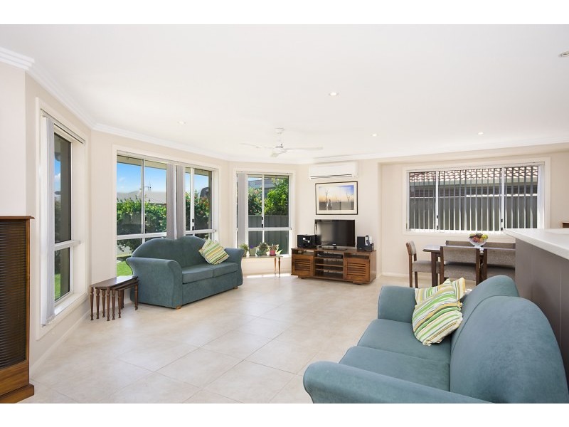 2/1 Palm Place, Evans Head NSW 2473