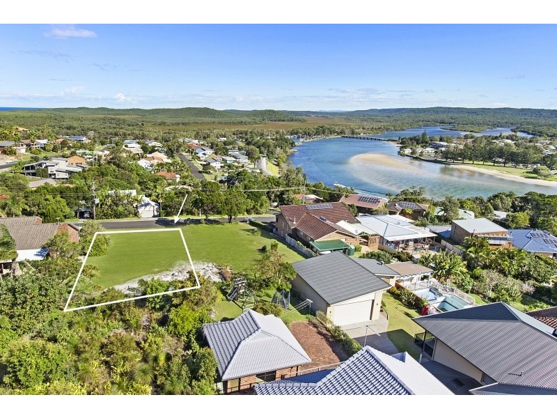 18 Pacific Crescent, Evans Head NSW 2473