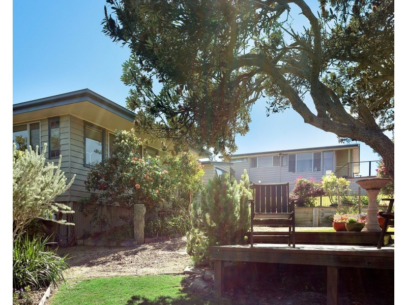 2 Sea View Crescent, Broadwater NSW 2472