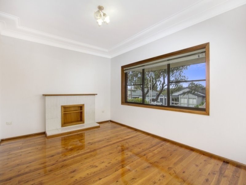 19 Balfour Avenue, Caringbah NSW 2229