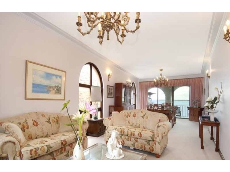 14 Woodlands Road, Taren Point NSW 2229