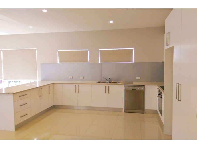 2/10-20 Torres Street, Kurnell NSW 2231