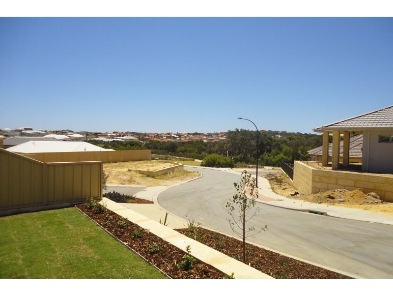 22 Apium Mews, Munster WA 6166