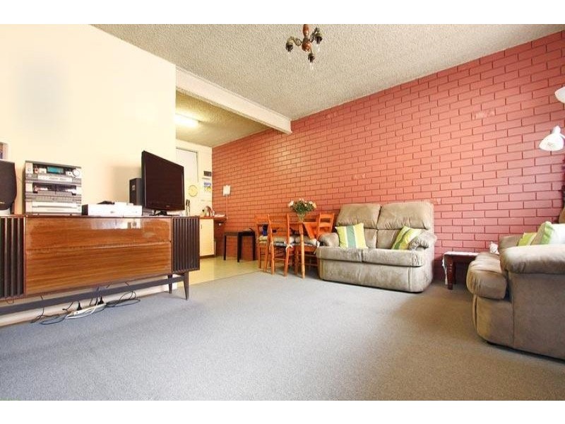 1/43 Thompson Street, Woonona NSW 2517