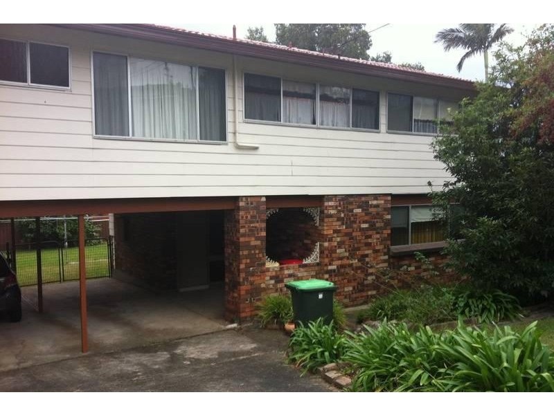 8 Henricks Parade, Mount Warrigal NSW 2528