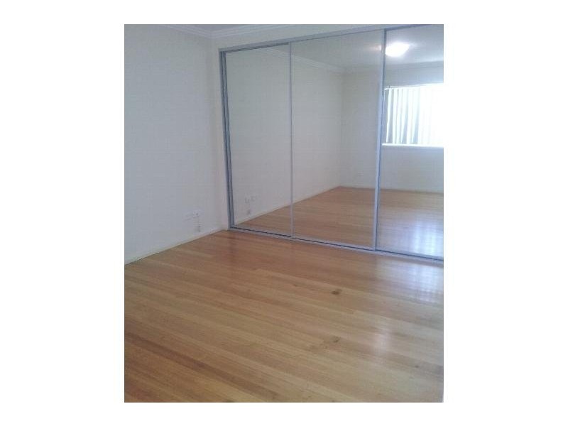 22B Rowland Avenue, Wollongong West NSW 2500