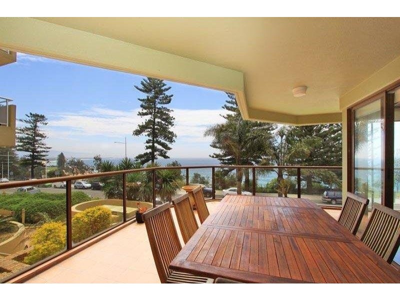 1/30 Cliff Road, Wollongong NSW 2500