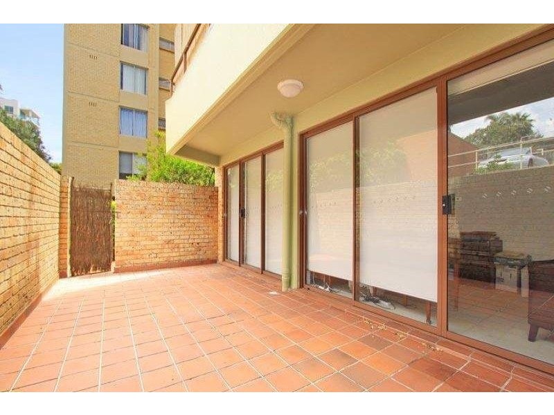 1/30 Cliff Road, Wollongong NSW 2500