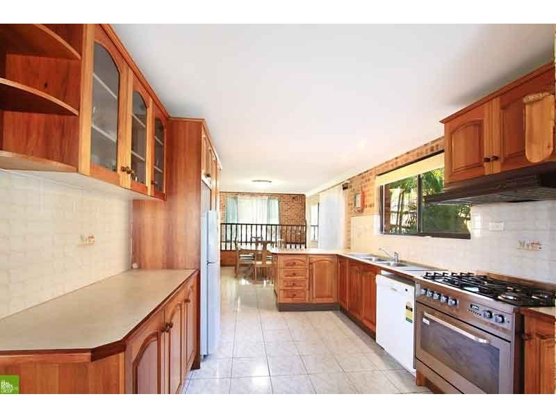 3 Lillian Place, Figtree NSW 2525