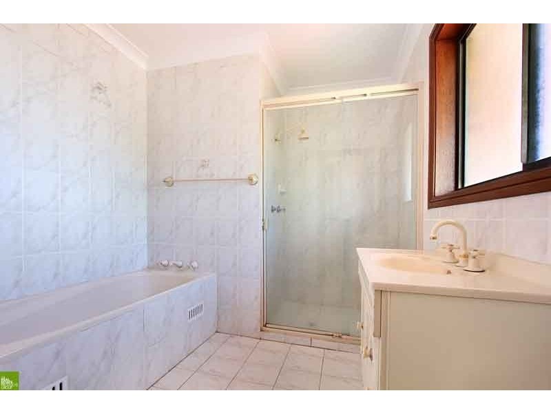 3 Lillian Place, Figtree NSW 2525