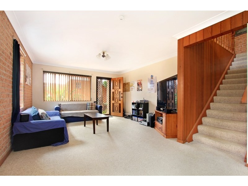 3/3 Powell Street, Mangerton NSW 2500