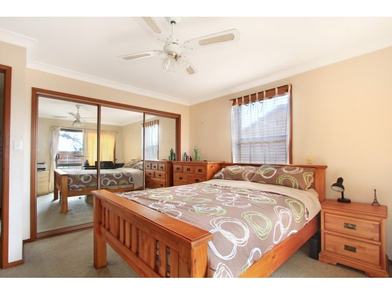 3/3 Powell Street, Mangerton NSW 2500