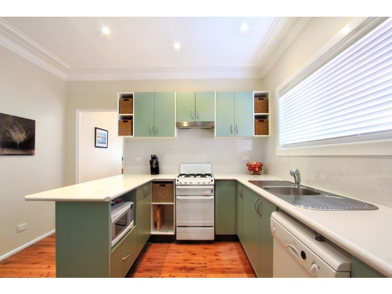 17 Angel Street, Corrimal NSW 2518