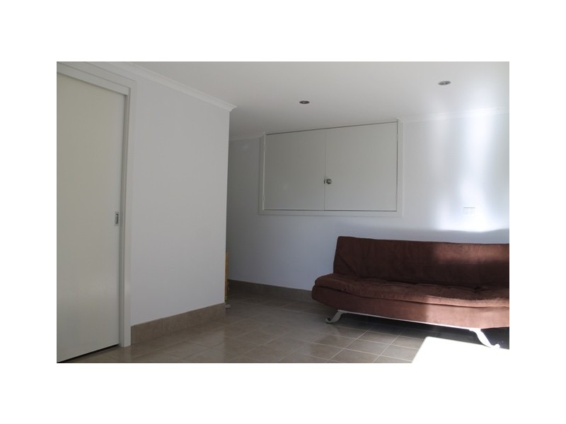 3 Karbo Street, Figtree NSW 2525