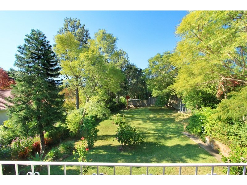 102 Dumfries Avenue, Mount Ousley NSW 2519