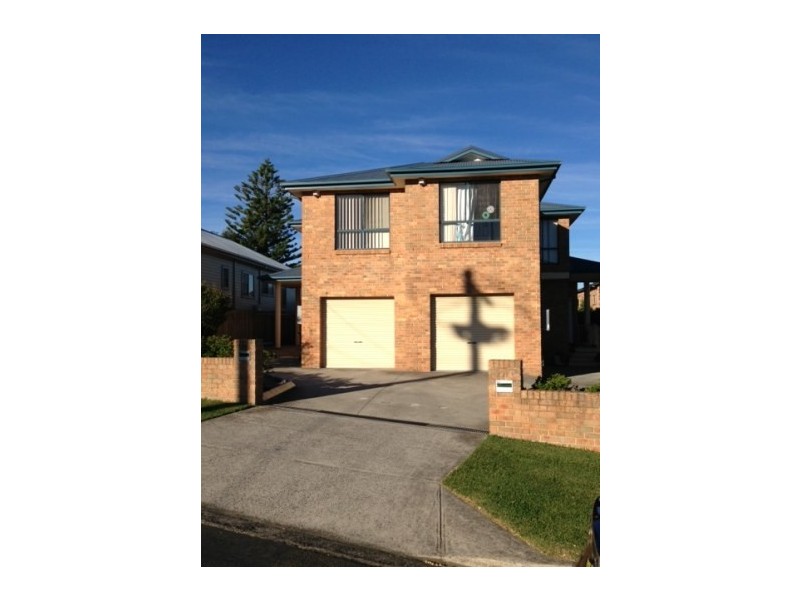 21B Hill Street, Bulli NSW 2516