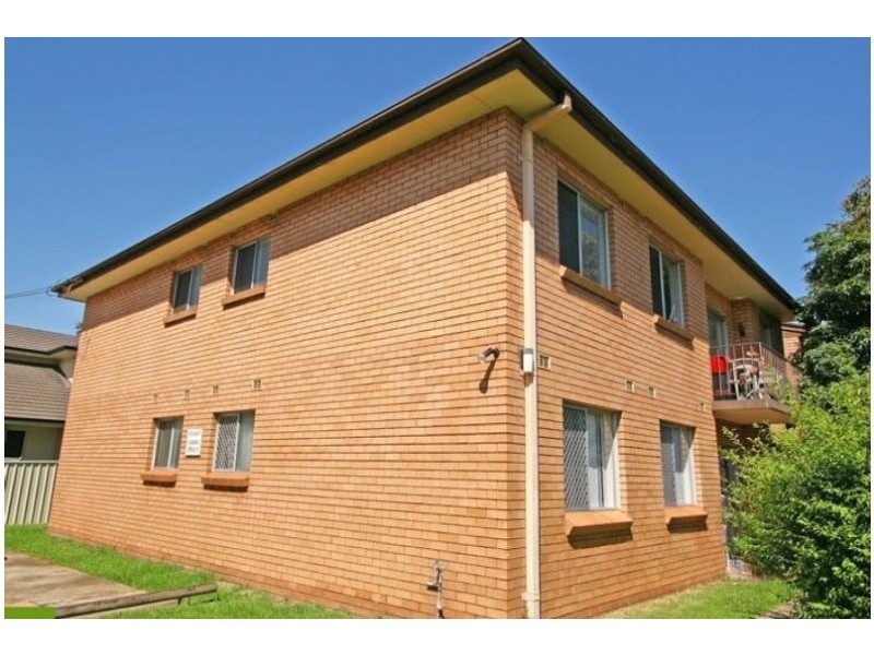 11/6 Mackie Street, Coniston NSW 2500