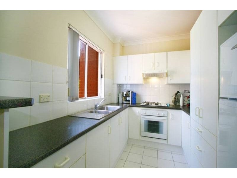 11/6 Mackie Street, Coniston NSW 2500