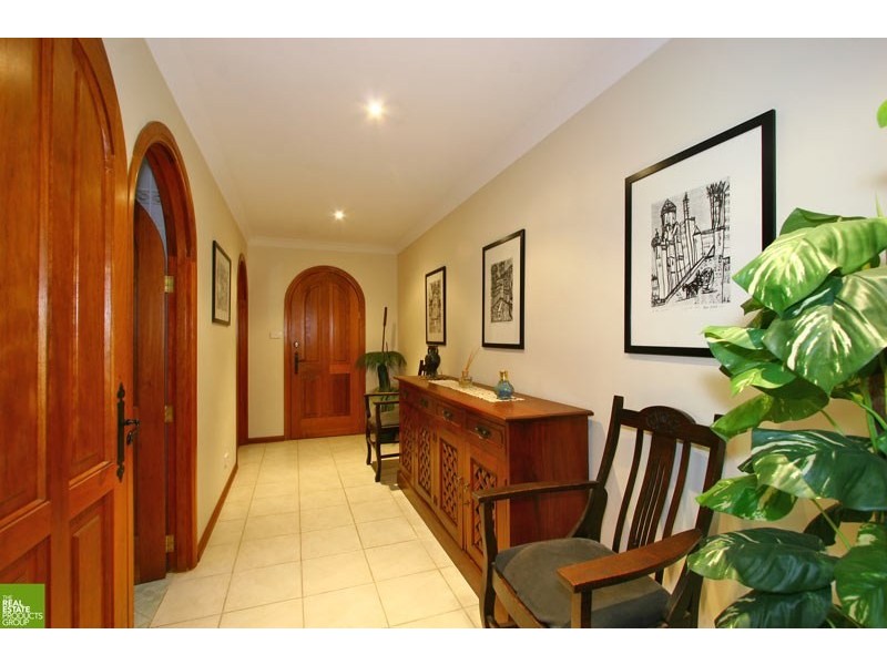 15 Barwon Place, Albion Park NSW 2527