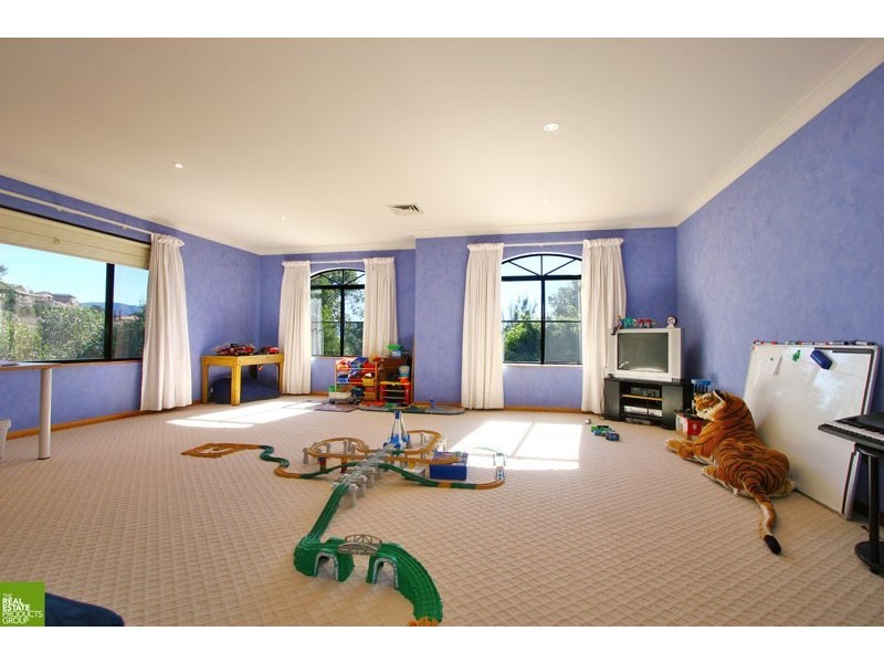 15 Barwon Place, Albion Park NSW 2527