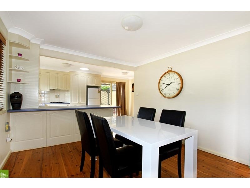 2 Stanley Avenue, Farmborough Heights NSW 2526