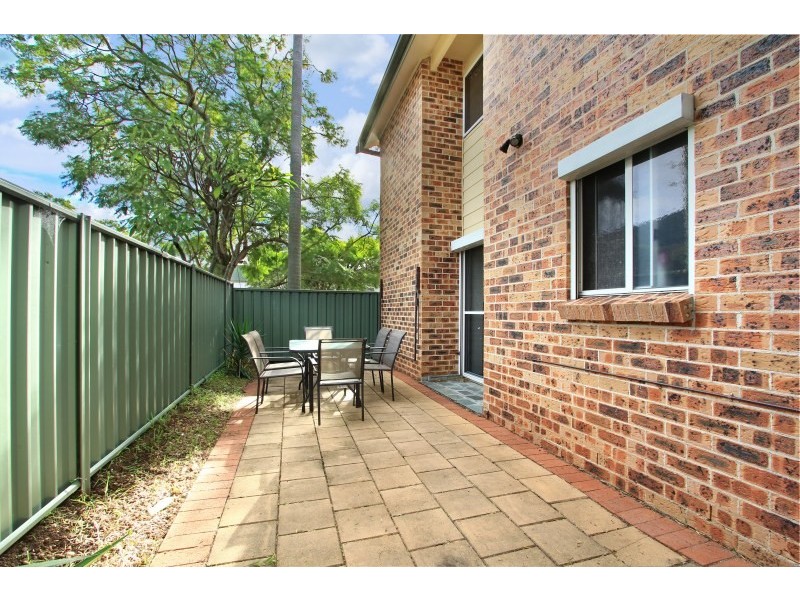 1/10 The Avenue, Corrimal NSW 2518