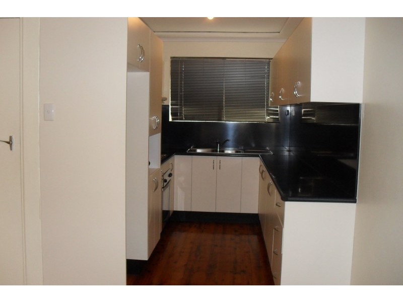 2/29 Spring Street, Wollongong NSW 2500