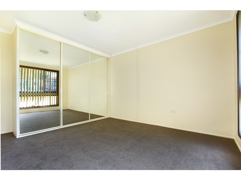 4 Hoad Place, Berkeley NSW 2506