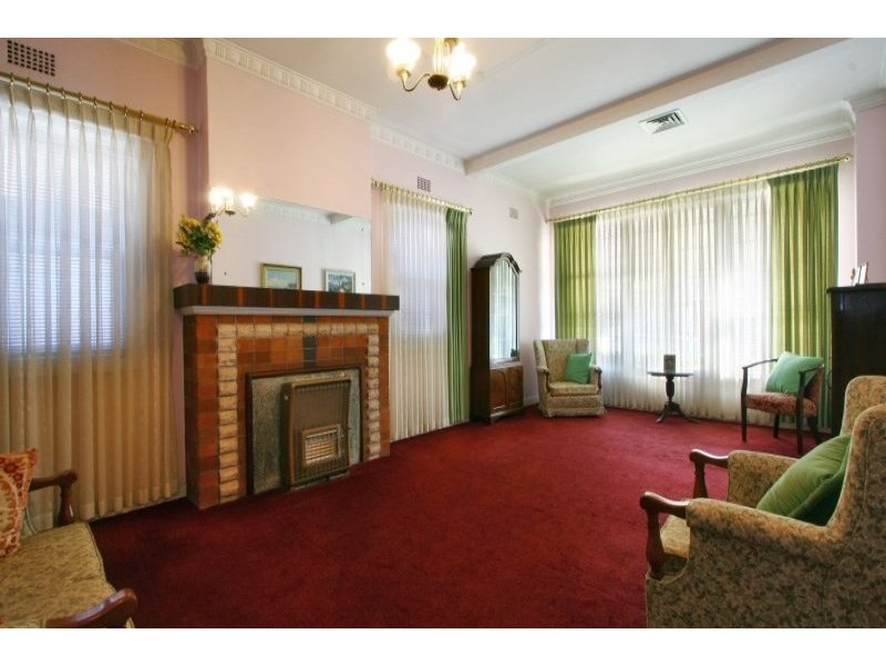 15 Noel Street, Wollongong North NSW 2500
