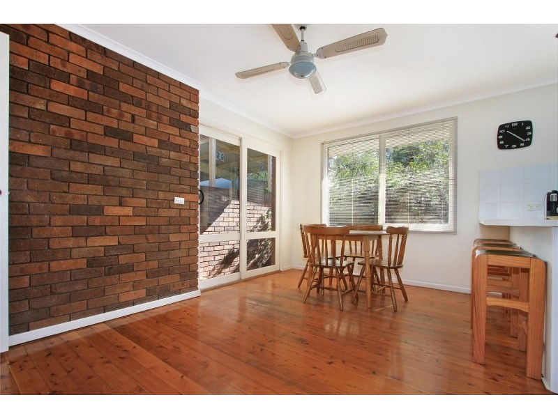 8 Ravenwood Place, Mount Keira NSW 2500