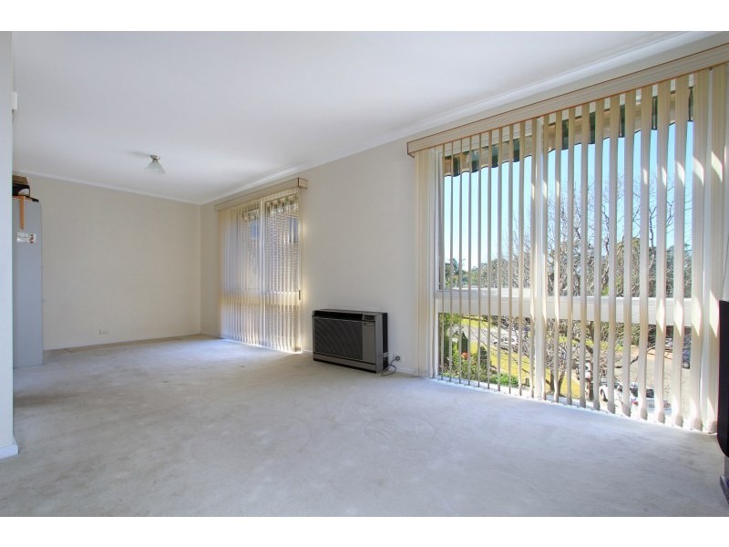 8 Ravenwood Place, Mount Keira NSW 2500