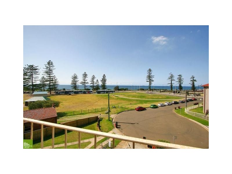 8/6 Parkside Avenue, Wollongong NSW 2500