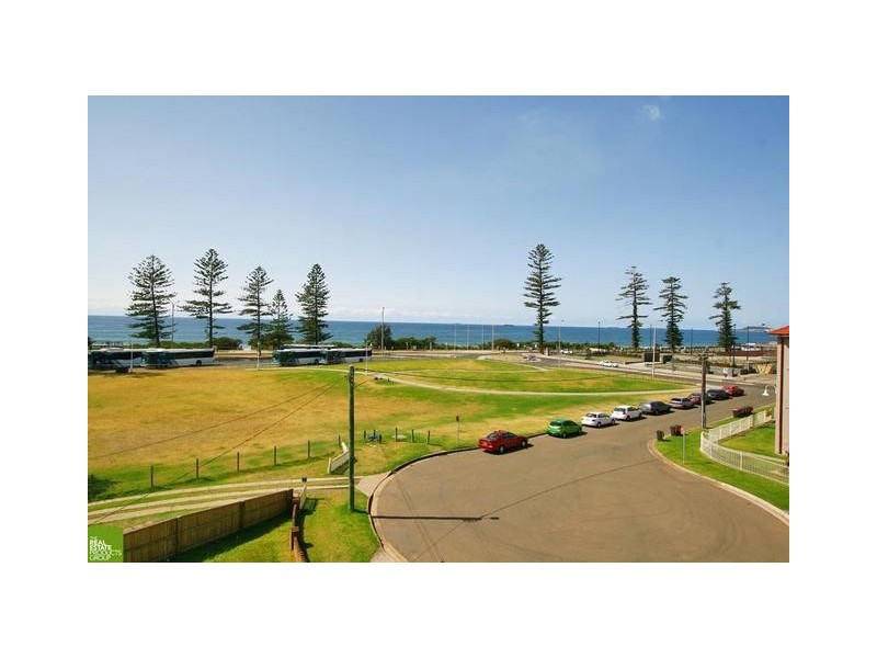 8/6 Parkside Avenue, Wollongong NSW 2500