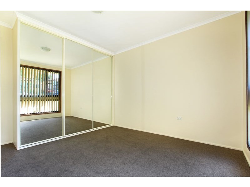 4 Hoad Place, Berkeley NSW 2506