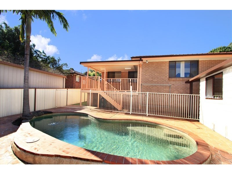 4 Hoad Place, Berkeley NSW 2506