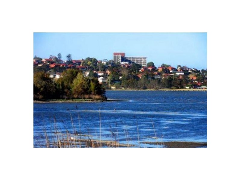176 Lakeview Parade, Primbee NSW 2502