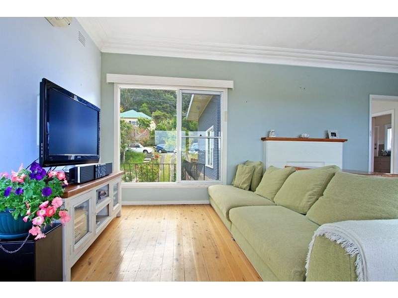 11 Balfour Road, Austinmer NSW 2515