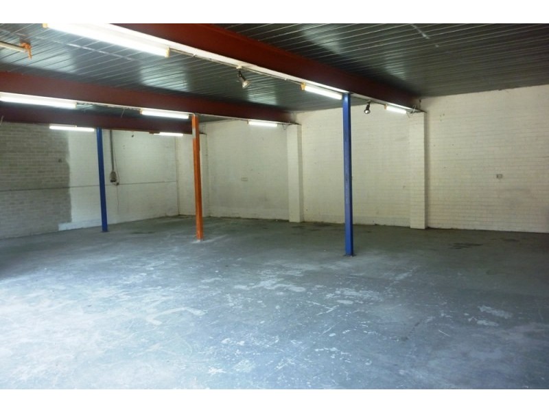 2/9 Mineral Road, Oak Flats NSW 2529