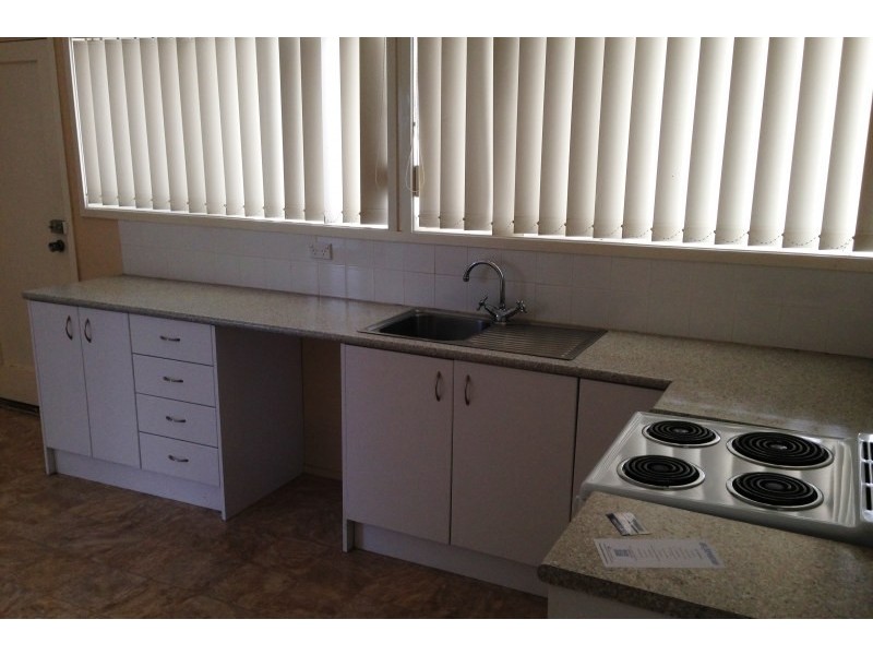20 Campbell Street, Woonona NSW 2517