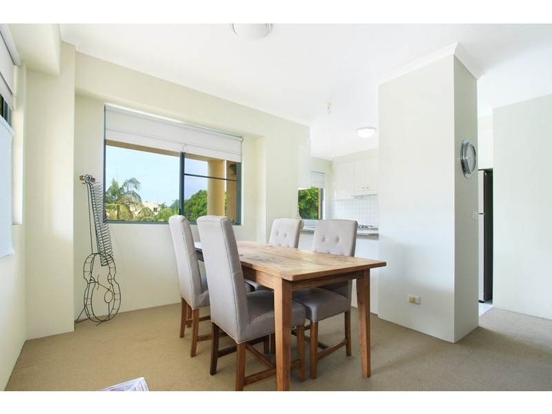 11/2 Pleasant Avenue, Wollongong North NSW 2500