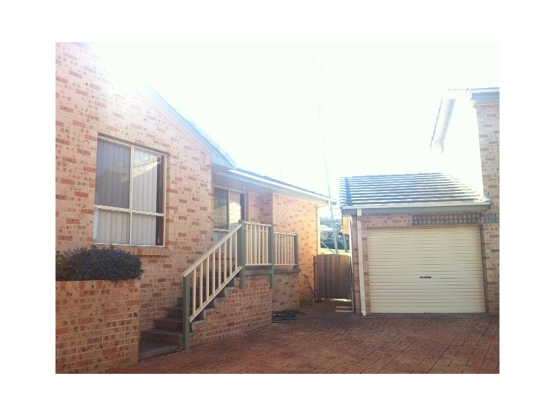 2/52 Daintree Drive, Albion Park NSW 2527