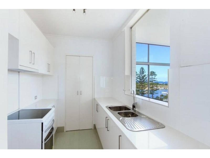 12/70 Cliff Road, Wollongong NSW 2500