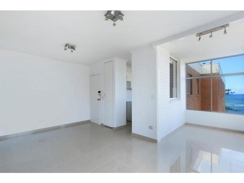 12/70 Cliff Road, Wollongong NSW 2500